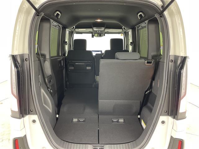 N-BOXカスタム ベースグレード 禁煙車 純正9インチナビ バックカメラ 衝突軽減ブレーキ シートヒーター 両側パワースライドドア レーダークルーズコントロール ETC レーンキープアシスト 純正アルミホイール Bluetooth(30枚目)