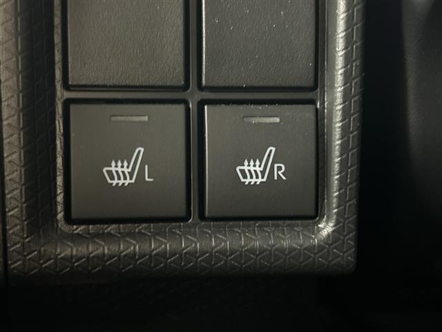 タント カスタムＲＳ　禁煙車　７インチナビ　バックカメラ　衝突軽減ブレーキ　両側パワースライドドア　シートヒーター　アイドリングストップ　パーキングセンサー　スマートキー　プッシュスタート　Ｂｌｕｅｔｏｏｔｈ　フルセグＴＶ（7枚目）