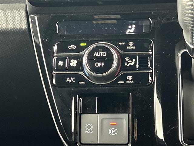 タント カスタムＲＳ　禁煙車　７インチナビ　バックカメラ　衝突軽減ブレーキ　両側パワースライドドア　シートヒーター　アイドリングストップ　パーキングセンサー　スマートキー　プッシュスタート　Ｂｌｕｅｔｏｏｔｈ　フルセグＴＶ（9枚目）