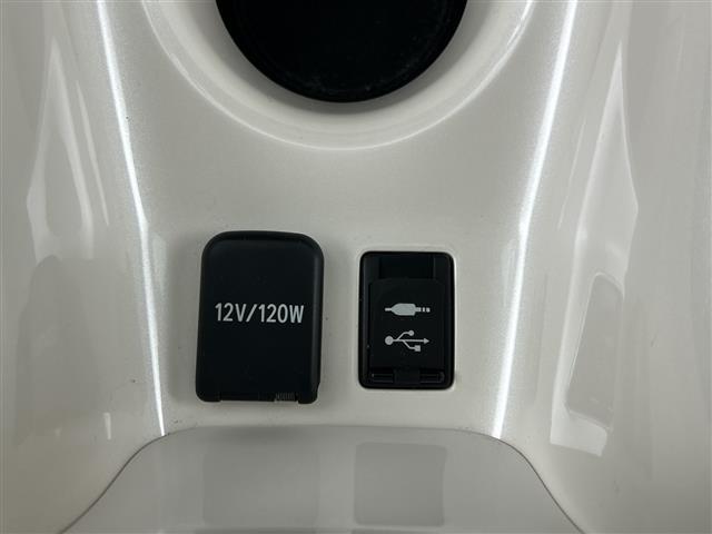 プリウスPHV Aレザーパッケージ 禁煙車 純正11インチナビ 本革シート 衝突軽減ブレーキ ブラインドスポットモニター ステアリングヒーター パーキングアシスト ドライブレコーダー シートヒーター パワーシート ETC2.0 LED(13枚目)