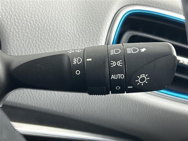 プリウスPHV Aレザーパッケージ 禁煙車 純正11インチナビ 本革シート 衝突軽減ブレーキ ブラインドスポットモニター ステアリングヒーター パーキングアシスト ドライブレコーダー シートヒーター パワーシート ETC2.0 LED(21枚目)