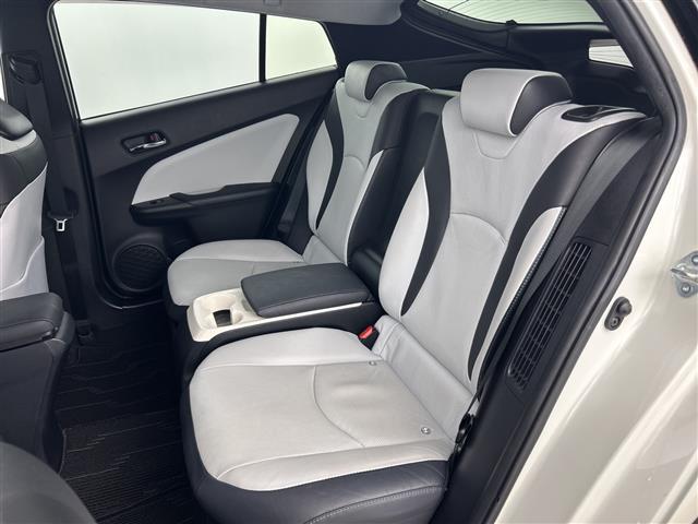 プリウスPHV Aレザーパッケージ 禁煙車 純正11インチナビ 本革シート 衝突軽減ブレーキ ブラインドスポットモニター ステアリングヒーター パーキングアシスト ドライブレコーダー シートヒーター パワーシート ETC2.0 LED(27枚目)