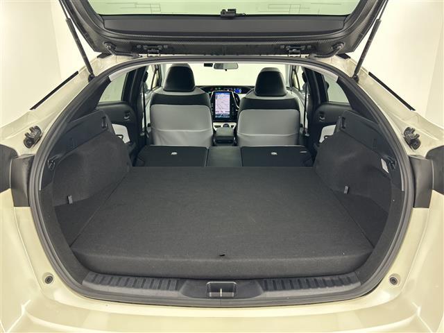 プリウスPHV Aレザーパッケージ 禁煙車 純正11インチナビ 本革シート 衝突軽減ブレーキ ブラインドスポットモニター ステアリングヒーター パーキングアシスト ドライブレコーダー シートヒーター パワーシート ETC2.0 LED(30枚目)