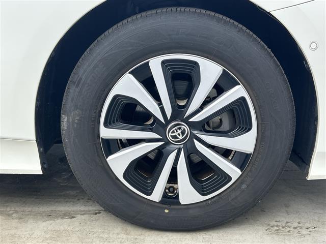 プリウスPHV Aレザーパッケージ 禁煙車 純正11インチナビ 本革シート 衝突軽減ブレーキ ブラインドスポットモニター ステアリングヒーター パーキングアシスト ドライブレコーダー シートヒーター パワーシート ETC2.0 LED(41枚目)