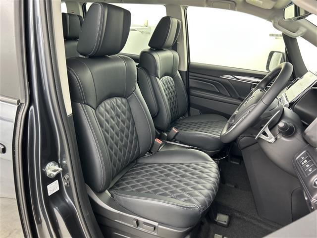 デリカD:5 ブラックエディション 登録済未使用車 アルパイン11インチナビ フリップダウンモニター 全方位カメラ 電動サイドステップ ブラインドスポットモニター シートヒーター ステアリングヒーター HDMI アイドリングストップ(22枚目)