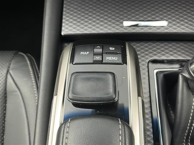 ＧＳ ＧＳ３００　Ｆスポーツ　禁煙車　純正１２．３インチナビ　サンルーフ　衝突軽減ブレーキ　バックカメラ　ドライブレコーダー　ＥＴＣ２．０　ステアリングヒーター　ブラインドスポットモニター　シートベンチレーション　シートヒーター（15枚目）