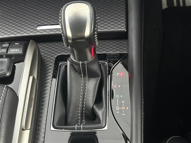 ＧＳ ＧＳ３００　Ｆスポーツ　禁煙車　純正１２．３インチナビ　サンルーフ　衝突軽減ブレーキ　バックカメラ　ドライブレコーダー　ＥＴＣ２．０　ステアリングヒーター　ブラインドスポットモニター　シートベンチレーション　シートヒーター（17枚目）