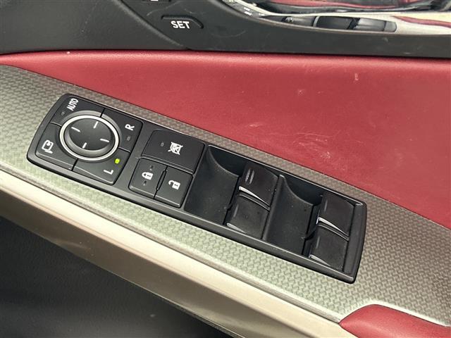 IS IS200t Fスポーツ 純正7インチナビ サンルーフ バックカメラ ETC ブラインドスポットモニター 衝突軽減ブレーキ レーダークルーズコントロール 本革シート シートヒーター シートベンチレーション LEDヘッドライト(23枚目)