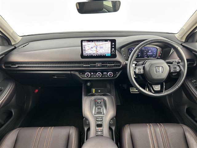 ZR-V e:HEV Z 禁煙車 純正9インチナビ BOSEサウンド ETC2.0 全方位カメラ 衝突軽減ブレーキ ブラインドスポットモニター ワイヤレス充電 ステアリングヒーター シートヒーター パワーバックドア LED(2枚目)