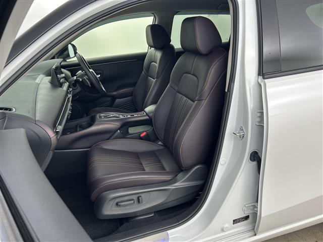 ZR-V e:HEV Z 禁煙車 純正9インチナビ BOSEサウンド ETC2.0 全方位カメラ 衝突軽減ブレーキ ブラインドスポットモニター ワイヤレス充電 ステアリングヒーター シートヒーター パワーバックドア LED(24枚目)