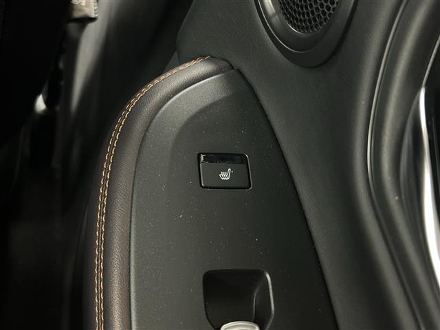 ZR-V e:HEV Z 禁煙車 純正9インチナビ BOSEサウンド ETC2.0 全方位カメラ 衝突軽減ブレーキ ブラインドスポットモニター ワイヤレス充電 ステアリングヒーター シートヒーター パワーバックドア LED(28枚目)