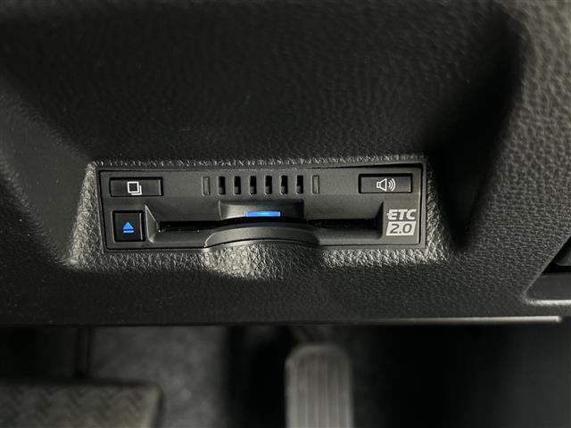 ヤリスクロス Z 禁煙車 純正8インチナビ 全方位カメラ 衝突軽減ブレーキ ブラインドスポットモニター ドライブレコーダー ETC2.0 シートヒーター ステアリングヒーター レーダークルーズコントロール スマートキー(7枚目)