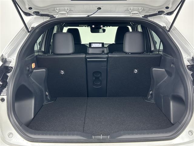 ヤリスクロス Z 禁煙車 純正8インチナビ 全方位カメラ 衝突軽減ブレーキ ブラインドスポットモニター ドライブレコーダー ETC2.0 シートヒーター ステアリングヒーター レーダークルーズコントロール スマートキー(29枚目)