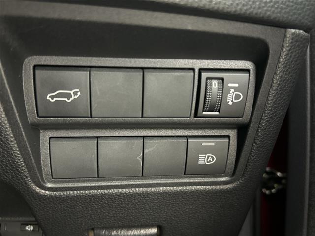 ヤリスクロス ハイブリッドG 禁煙車 ワンオーナー 純正8インチディスプレイオーディオ ETC 衝突軽減ブレーキ パワーバックドア レーダークルーズコントロール オートマチックハイビーム レーンキープアシスト 純正アルミホイール(8枚目)