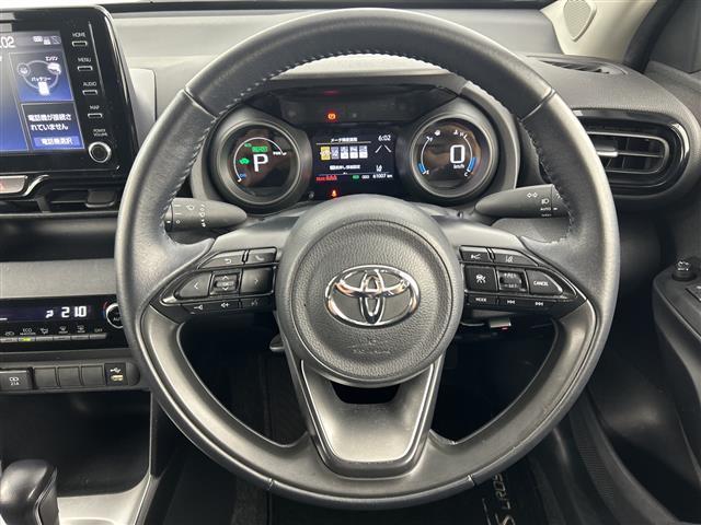 ヤリスクロス ハイブリッドG 禁煙車 ワンオーナー 純正8インチディスプレイオーディオ ETC 衝突軽減ブレーキ パワーバックドア レーダークルーズコントロール オートマチックハイビーム レーンキープアシスト 純正アルミホイール(15枚目)