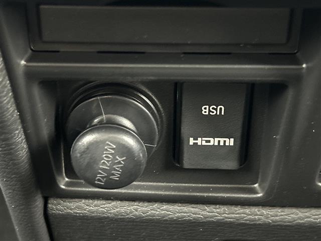 デリカＤ：５ ブラックエディション　登録済未使用車　アルパイン１１インチナビ　全方位カメラ　衝突軽減ブレーキ　レーダークルーズコントロール　ブラインドスポットモニター　レーンキープアシスト　オートマチックハイビーム　ＬＥＤヘッドライト（7枚目）