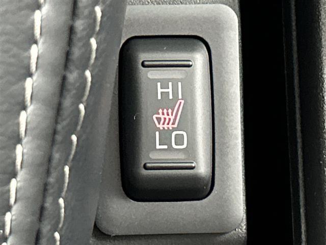 デリカＤ：５ ブラックエディション　登録済未使用車　アルパイン１１インチナビ　全方位カメラ　衝突軽減ブレーキ　レーダークルーズコントロール　ブラインドスポットモニター　レーンキープアシスト　オートマチックハイビーム　ＬＥＤヘッドライト（8枚目）