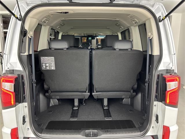 デリカＤ：５ ブラックエディション　登録済未使用車　アルパイン１１インチナビ　全方位カメラ　衝突軽減ブレーキ　レーダークルーズコントロール　ブラインドスポットモニター　レーンキープアシスト　オートマチックハイビーム　ＬＥＤヘッドライト（29枚目）