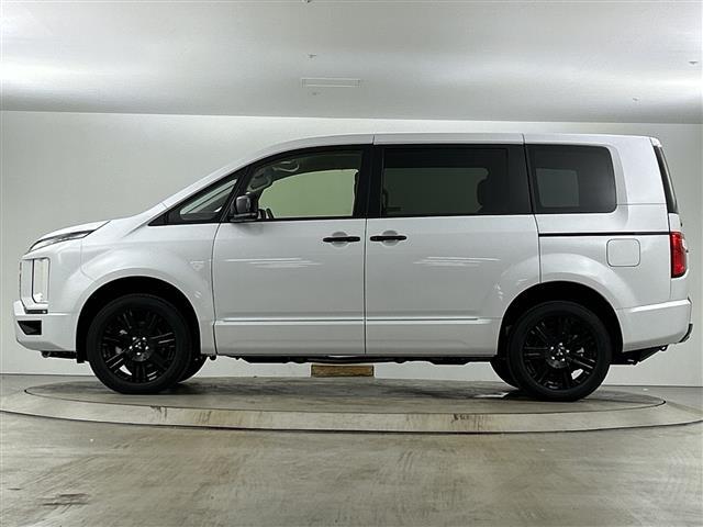 デリカＤ：５ ブラックエディション　登録済未使用車　アルパイン１１インチナビ　全方位カメラ　衝突軽減ブレーキ　レーダークルーズコントロール　ブラインドスポットモニター　レーンキープアシスト　オートマチックハイビーム　ＬＥＤヘッドライト（33枚目）