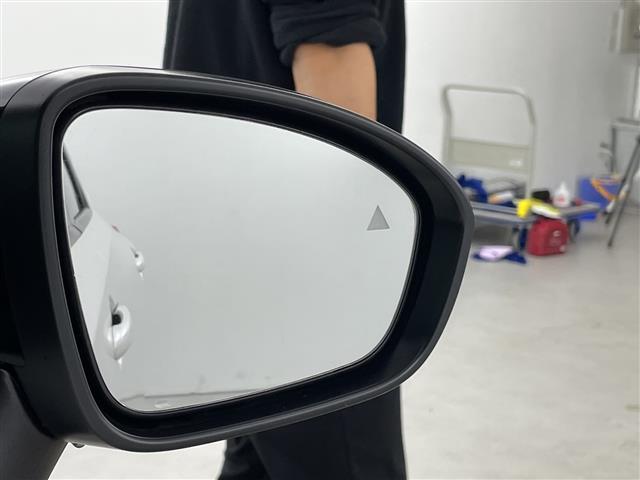 オーラ Ｇ　禁煙車　純正７インチナビ　全方位カメラ　衝突軽減ブレーキ　レーンキープアシスト　純正エアロ　ブラインドスポットモニター　デジタルインナーミラー　コーナーセンサー　Ｂｌｕｅｔｏｏｔｈ　　スマートキー（7枚目）