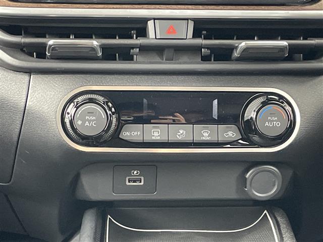 オーラ Ｇ　禁煙車　純正７インチナビ　全方位カメラ　衝突軽減ブレーキ　レーンキープアシスト　純正エアロ　ブラインドスポットモニター　デジタルインナーミラー　コーナーセンサー　Ｂｌｕｅｔｏｏｔｈ　　スマートキー（10枚目）