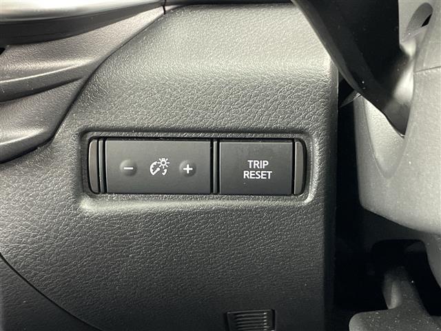 オーラ Ｇ　禁煙車　純正７インチナビ　全方位カメラ　衝突軽減ブレーキ　レーンキープアシスト　純正エアロ　ブラインドスポットモニター　デジタルインナーミラー　コーナーセンサー　Ｂｌｕｅｔｏｏｔｈ　　スマートキー（12枚目）