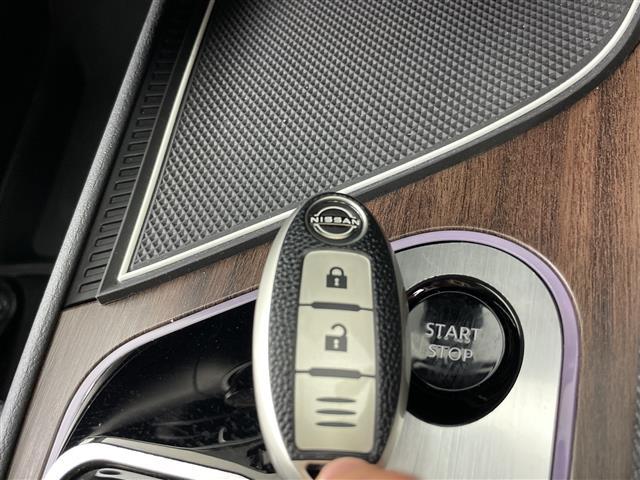 オーラ Ｇ　禁煙車　純正７インチナビ　全方位カメラ　衝突軽減ブレーキ　レーンキープアシスト　純正エアロ　ブラインドスポットモニター　デジタルインナーミラー　コーナーセンサー　Ｂｌｕｅｔｏｏｔｈ　　スマートキー（13枚目）