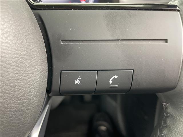 オーラ Ｇ　禁煙車　純正７インチナビ　全方位カメラ　衝突軽減ブレーキ　レーンキープアシスト　純正エアロ　ブラインドスポットモニター　デジタルインナーミラー　コーナーセンサー　Ｂｌｕｅｔｏｏｔｈ　　スマートキー（17枚目）