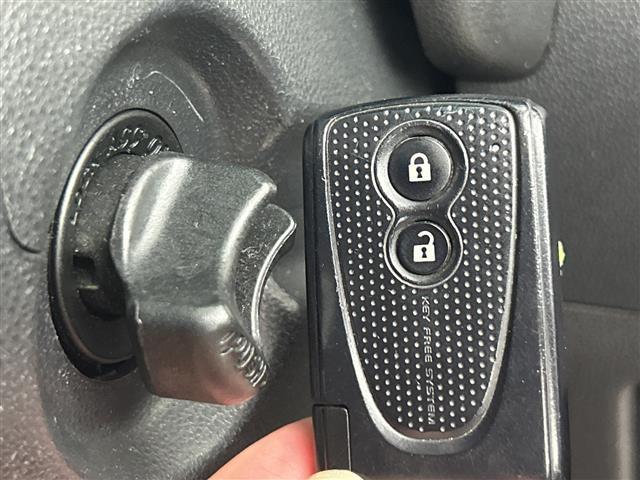 ムーヴコンテ カスタム RS 禁煙車 純正7インチナビ ドライブレコーダー パワーシート ベンチシート ワンセグTV Bluetooth スマートキー 純正アルミホイール スペアタイヤ オートエアコン 純正フロアマット CD SD(9枚目)