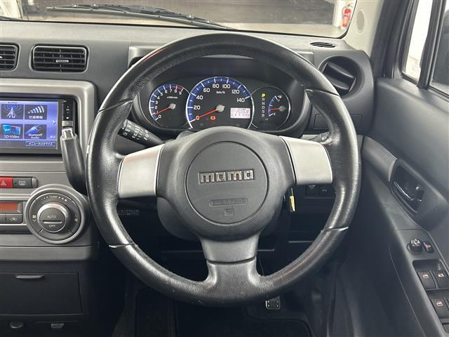 ムーヴコンテ カスタム RS 禁煙車 純正7インチナビ ドライブレコーダー パワーシート ベンチシート ワンセグTV Bluetooth スマートキー 純正アルミホイール スペアタイヤ オートエアコン 純正フロアマット CD SD(11枚目)