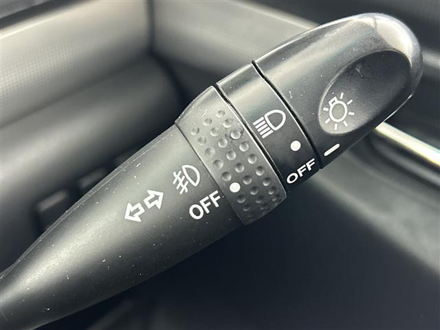 ムーヴコンテ カスタム RS 禁煙車 純正7インチナビ ドライブレコーダー パワーシート ベンチシート ワンセグTV Bluetooth スマートキー 純正アルミホイール スペアタイヤ オートエアコン 純正フロアマット CD SD(14枚目)