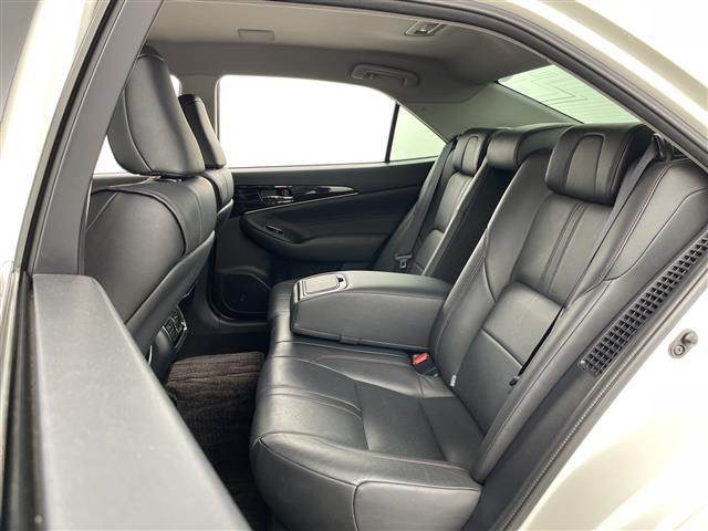 クラウンハイブリッド アスリートS 禁煙車 純正8インチナビ バックカメラ 衝突軽減ブレーキ ドライブレコーダー ステアリングヒーター シートヒーター シートベンチレーション パワーシート レーダークルーズコントロール コーナーセンサー(29枚目)