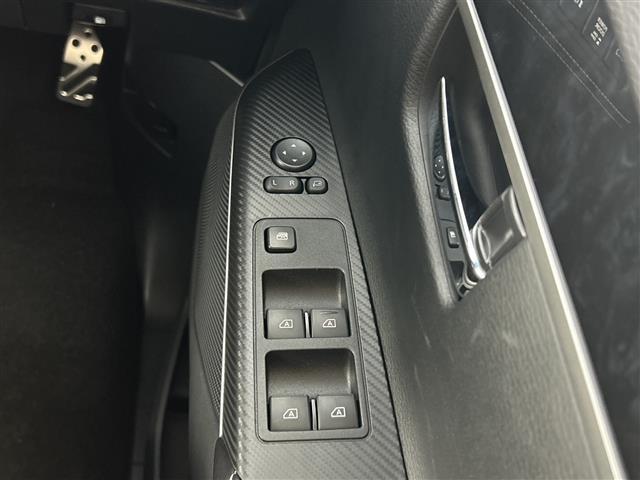 デリカD:5 シャモニー 登録済未使用車 全方位カメラ AC100V電源 シートヒーター 衝突軽減ブレーキ ブラインドスポットモニター レーンキープアシスト レーダークルーズコントロール 両側パワースライドドア スマートキー(22枚目)