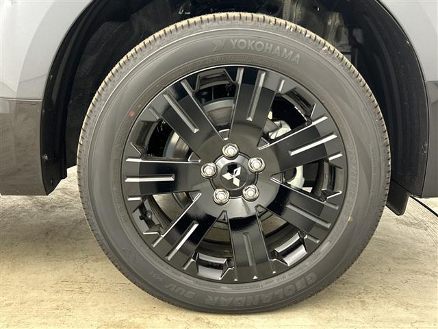 デリカD:5 シャモニー 登録済未使用車 全方位カメラ AC100V電源 シートヒーター 衝突軽減ブレーキ ブラインドスポットモニター レーンキープアシスト レーダークルーズコントロール 両側パワースライドドア スマートキー(41枚目)