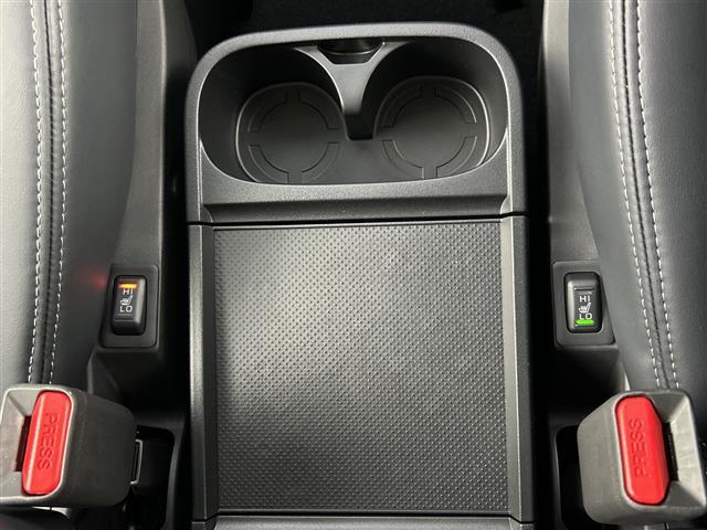 デリカD:5 シャモニー 登録済未使用車 全方位カメラ AC100V電源 シートヒーター 衝突軽減ブレーキ ブラインドスポットモニター レーンキープアシスト レーダークルーズコントロール 両側パワースライドドア スマートキー(6枚目)