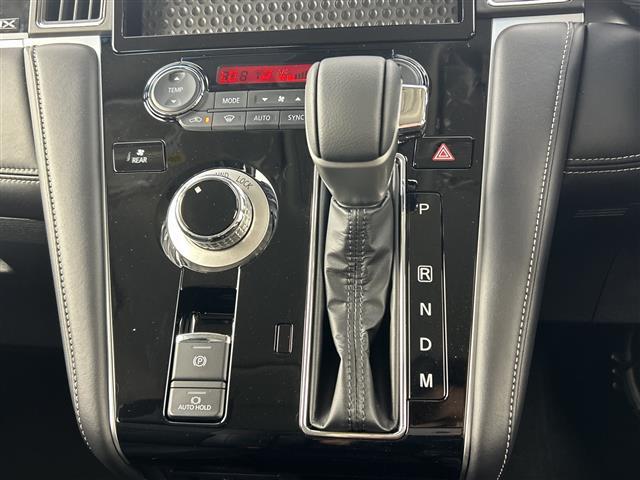 デリカD:5 シャモニー 登録済未使用車 全方位カメラ AC100V電源 シートヒーター 衝突軽減ブレーキ ブラインドスポットモニター レーンキープアシスト レーダークルーズコントロール 両側パワースライドドア スマートキー(14枚目)