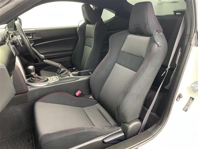 86 GT 禁煙車 ワンオーナー 純正7インチナビ ETC パドルシフト バックカメラ Bluetooth 純正アルミホイール 純正フロアマット スマートキー プッシュスタート HIDヘッドライト フルセグTV(23枚目)