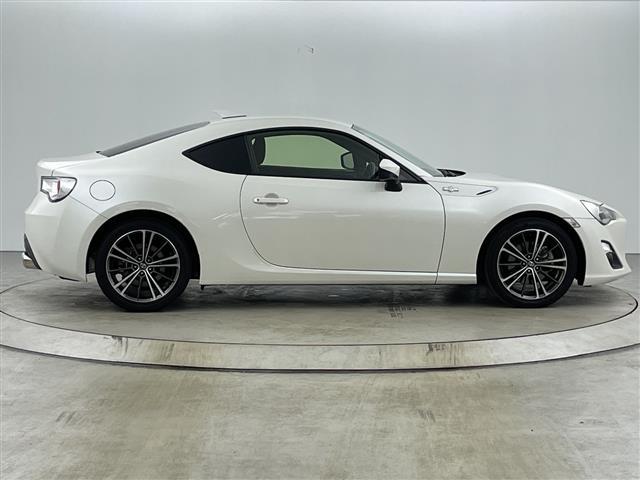 86 GT 禁煙車 ワンオーナー 純正7インチナビ ETC パドルシフト バックカメラ Bluetooth 純正アルミホイール 純正フロアマット スマートキー プッシュスタート HIDヘッドライト フルセグTV(34枚目)