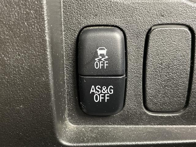 デリカD:5 G パワーパッケージ 禁煙車 純正7インチナビ クルーズコントロール 両側パワースライドドア バックカメラ パドルシフト フロアマット 純正アルミホイール オートエアコン Bluetooth スマートキー ワンセグTV(7枚目)