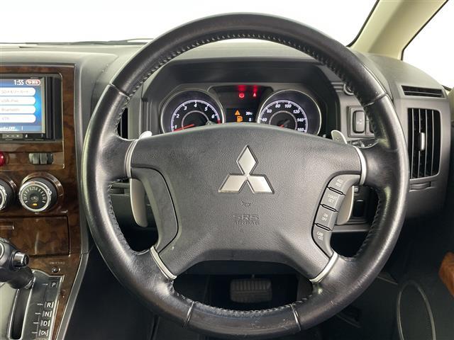 デリカD:5 G パワーパッケージ 禁煙車 純正7インチナビ クルーズコントロール 両側パワースライドドア バックカメラ パドルシフト フロアマット 純正アルミホイール オートエアコン Bluetooth スマートキー ワンセグTV(13枚目)