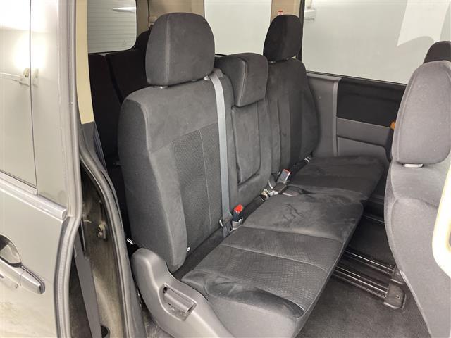 デリカD:5 G パワーパッケージ 禁煙車 純正7インチナビ クルーズコントロール 両側パワースライドドア バックカメラ パドルシフト フロアマット 純正アルミホイール オートエアコン Bluetooth スマートキー ワンセグTV(21枚目)