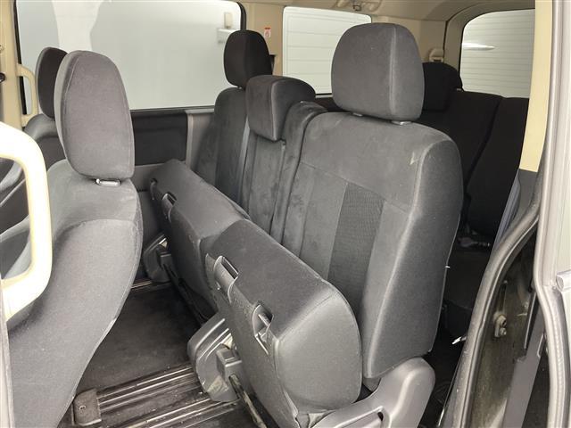 デリカD:5 G パワーパッケージ 禁煙車 純正7インチナビ クルーズコントロール 両側パワースライドドア バックカメラ パドルシフト フロアマット 純正アルミホイール オートエアコン Bluetooth スマートキー ワンセグTV(23枚目)