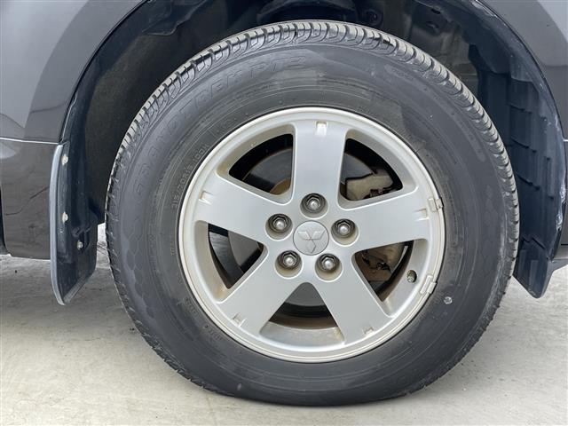 デリカD:5 G パワーパッケージ 禁煙車 純正7インチナビ クルーズコントロール 両側パワースライドドア バックカメラ パドルシフト フロアマット 純正アルミホイール オートエアコン Bluetooth スマートキー ワンセグTV(41枚目)