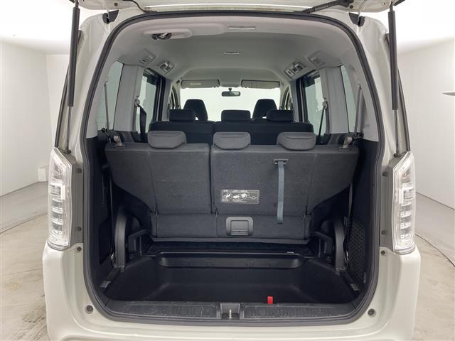 ステップワゴンスパーダ S 禁煙車 純正9インチナビ バックカメラ ETC 両側パワースライドドア クルーズコントロール アイドリングストップ Bluetooth フルセグTV 純正アルミホイール 純正フロアマット スマートキー(27枚目)