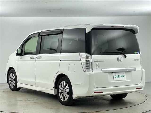 ステップワゴンスパーダ S 禁煙車 純正9インチナビ バックカメラ ETC 両側パワースライドドア クルーズコントロール アイドリングストップ Bluetooth フルセグTV 純正アルミホイール 純正フロアマット スマートキー(33枚目)
