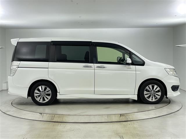 ステップワゴンスパーダ S 禁煙車 純正9インチナビ バックカメラ ETC 両側パワースライドドア クルーズコントロール アイドリングストップ Bluetooth フルセグTV 純正アルミホイール 純正フロアマット スマートキー(36枚目)