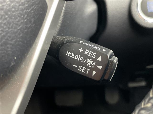 ハイラックス Ｚ　禁煙車　純正７インチナビ　ＡＲＢキャノピー　ＥＴＣ２．０　デジタルインナーミラー　ドライブレコーダー　レーダークルーズコントロール　バックカメラ　コーナーセンサー　アイドリングストップ　スマートキー（10枚目）