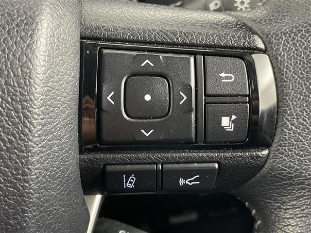 ハイラックス Ｚ　禁煙車　純正７インチナビ　ＡＲＢキャノピー　ＥＴＣ２．０　デジタルインナーミラー　ドライブレコーダー　レーダークルーズコントロール　バックカメラ　コーナーセンサー　アイドリングストップ　スマートキー（18枚目）