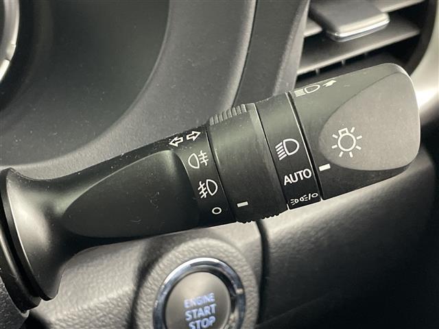 ハイラックス Ｚ　禁煙車　純正７インチナビ　ＡＲＢキャノピー　ＥＴＣ２．０　デジタルインナーミラー　ドライブレコーダー　レーダークルーズコントロール　バックカメラ　コーナーセンサー　アイドリングストップ　スマートキー（20枚目）