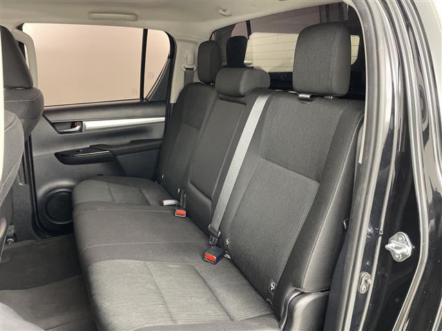 ハイラックス Ｚ　禁煙車　純正７インチナビ　ＡＲＢキャノピー　ＥＴＣ２．０　デジタルインナーミラー　ドライブレコーダー　レーダークルーズコントロール　バックカメラ　コーナーセンサー　アイドリングストップ　スマートキー（26枚目）